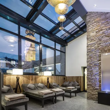 Otel Hotel-gasthof Hoettl