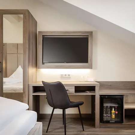 Hotel-gasthof Hoettl 4* Deggendorf