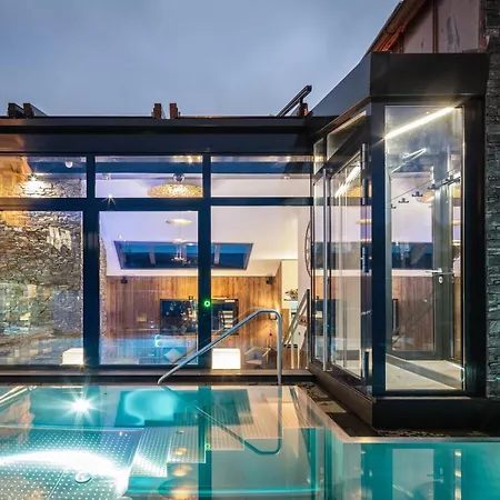 Otel Hotel-gasthof Hoettl