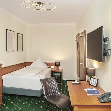 Hotel-gasthof Hoettl Deggendorf