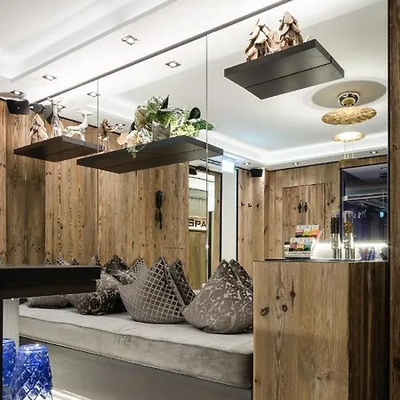 Hotel-gasthof Hoettl