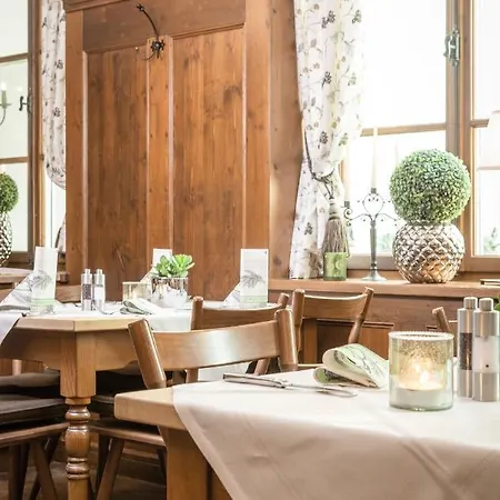 Hotel Hotel-gasthof Hoettl