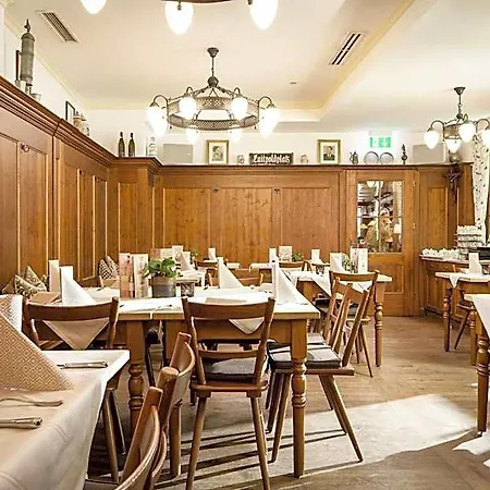 Hotel Hotel-gasthof Hoettl