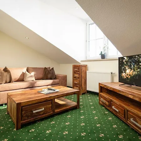 Hotel Hotel-gasthof Hoettl
