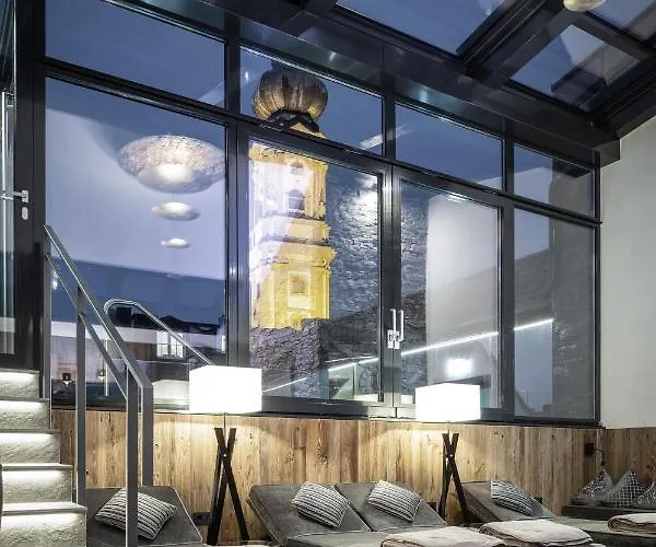 Hotel-gasthof Hoettl 4*