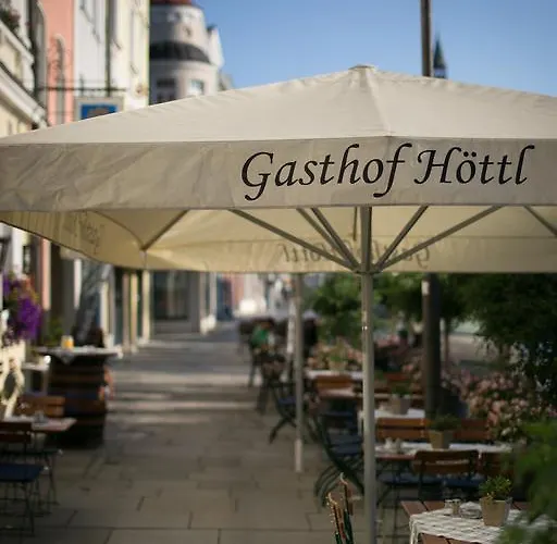 מלון Hotel-gasthof Hoettl 4*